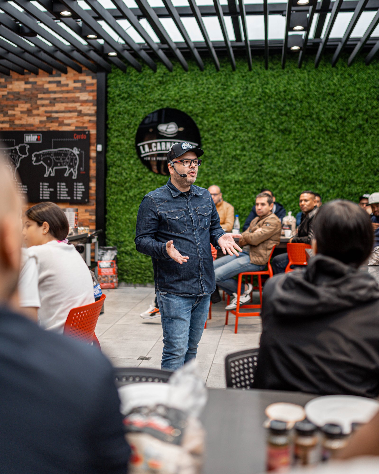 Talleres corporativos de Llamas y Legado — Fuego y Equipo